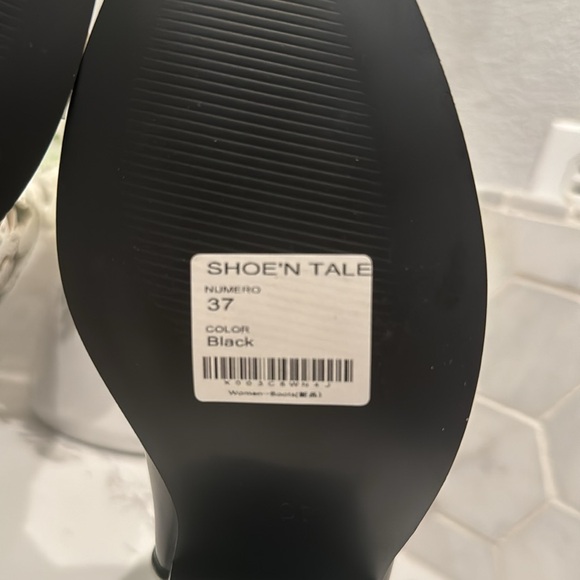 Shoe ‘n Tale Pointed Toe Cowgirl Studded Black and White Western Boots, Size 37 - Picture 10 of 10